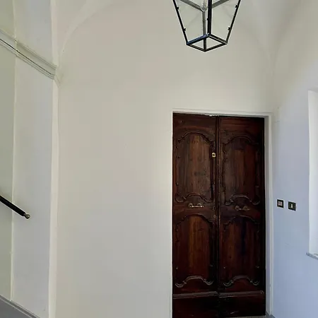 לינה וארוחת בוקר Le Rondini -