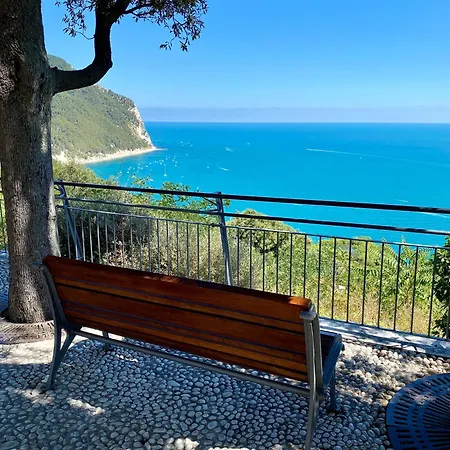 Le Rondini - Bed & Breakfast